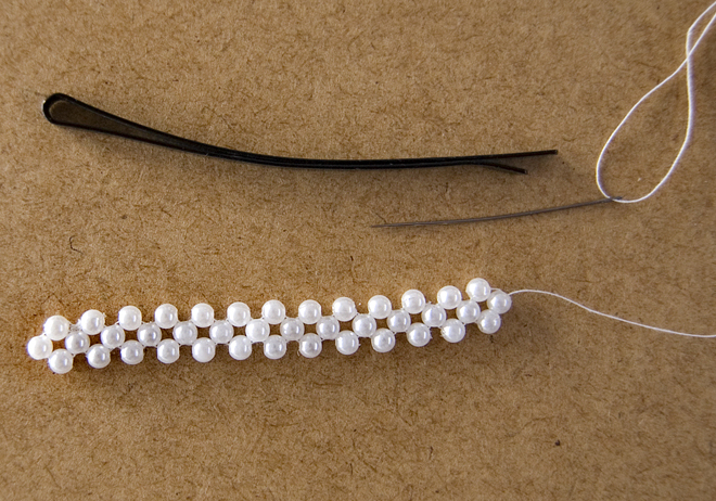 DIY spinka do włosów z perłami
